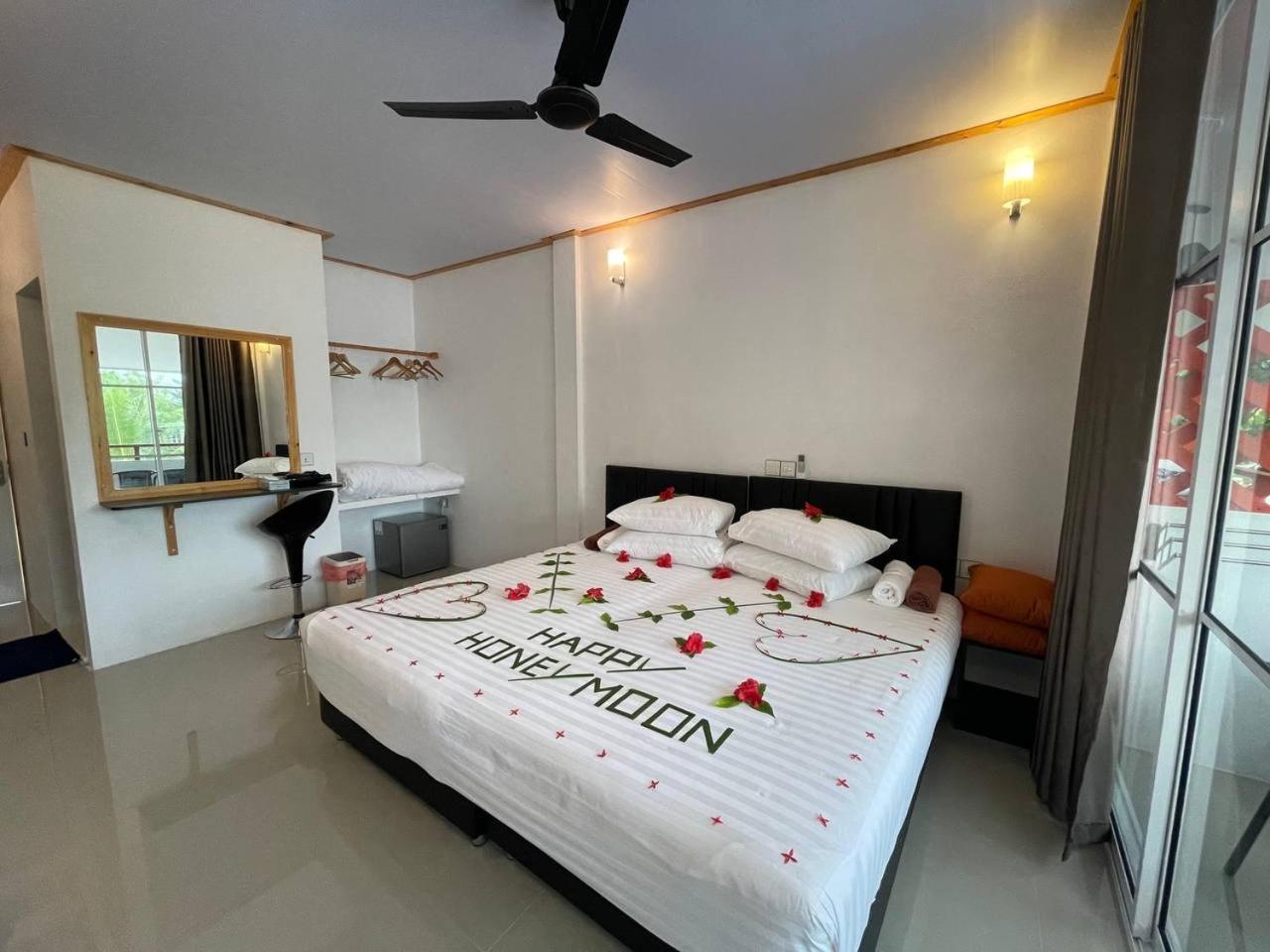 Dacha Thoddoo White Sand Esterno foto