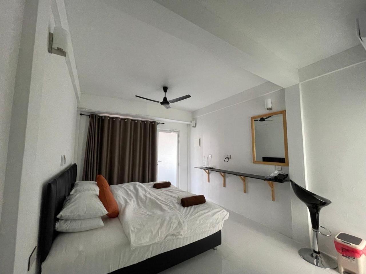 Dacha Thoddoo White Sand Esterno foto