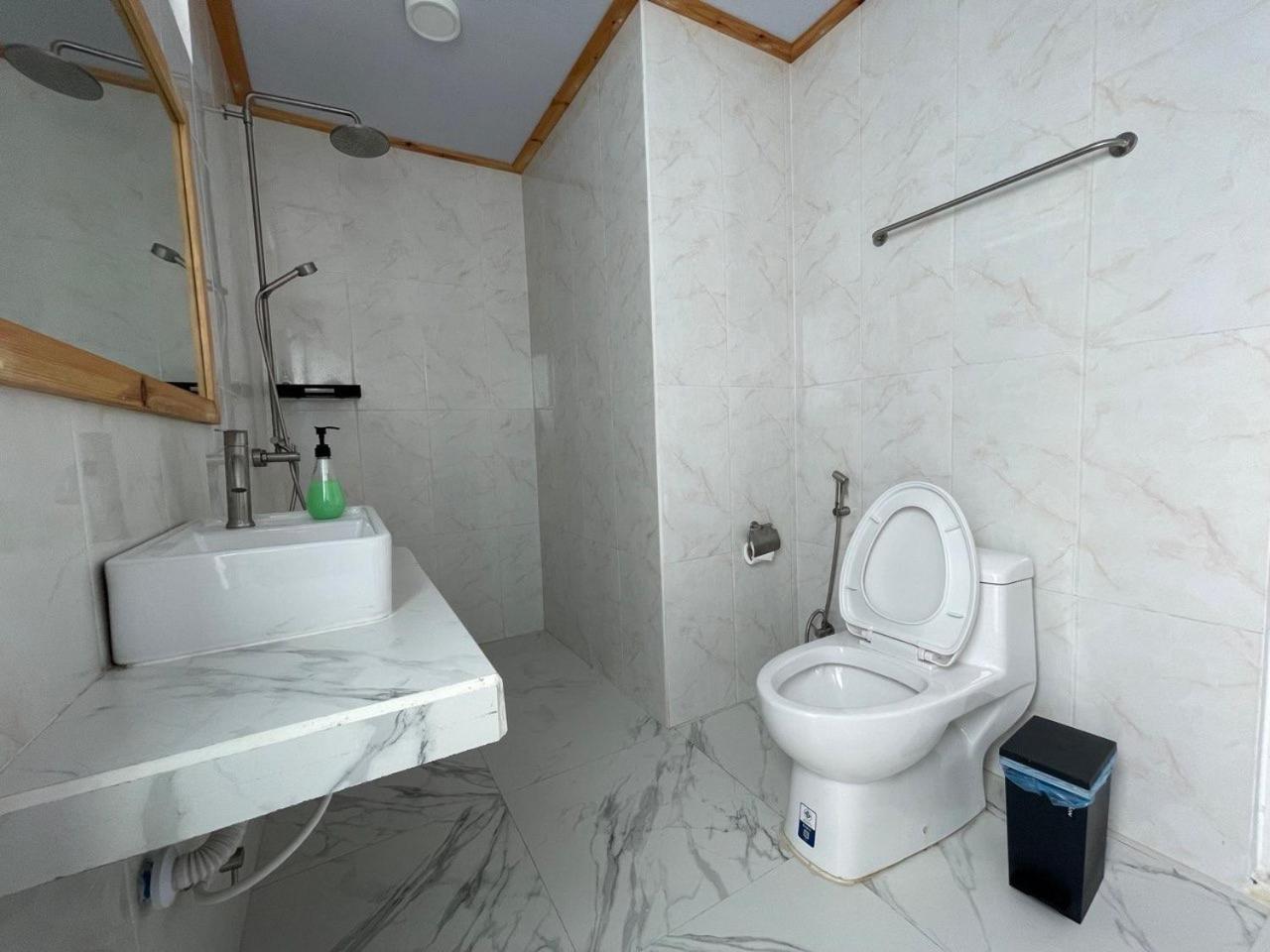 Dacha Thoddoo White Sand Esterno foto