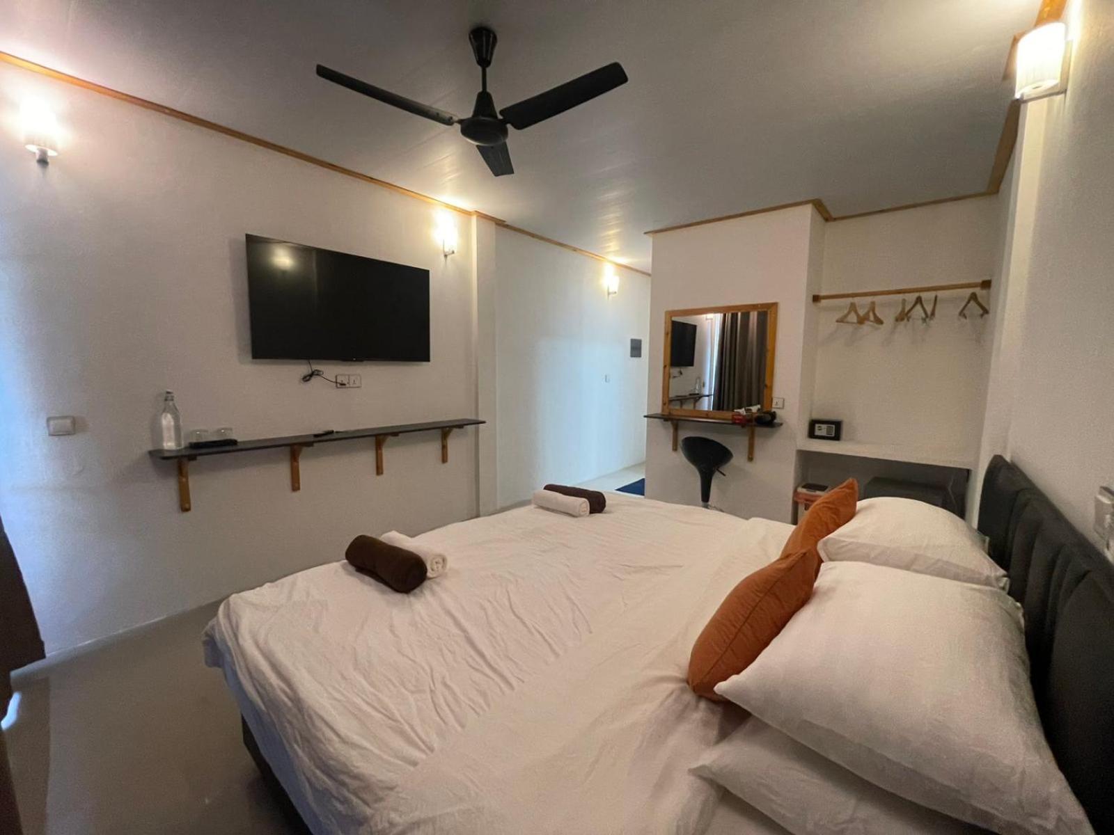 Dacha Thoddoo White Sand Esterno foto
